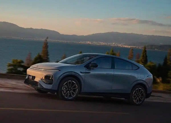 小鹏G6超级增程售18.68万 续航430km 第二代VLA+800V+5C超充