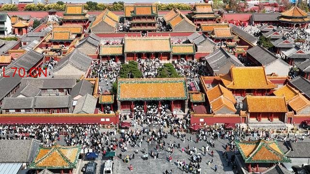 “东北超”带动区域文旅热 “票根经济”发力